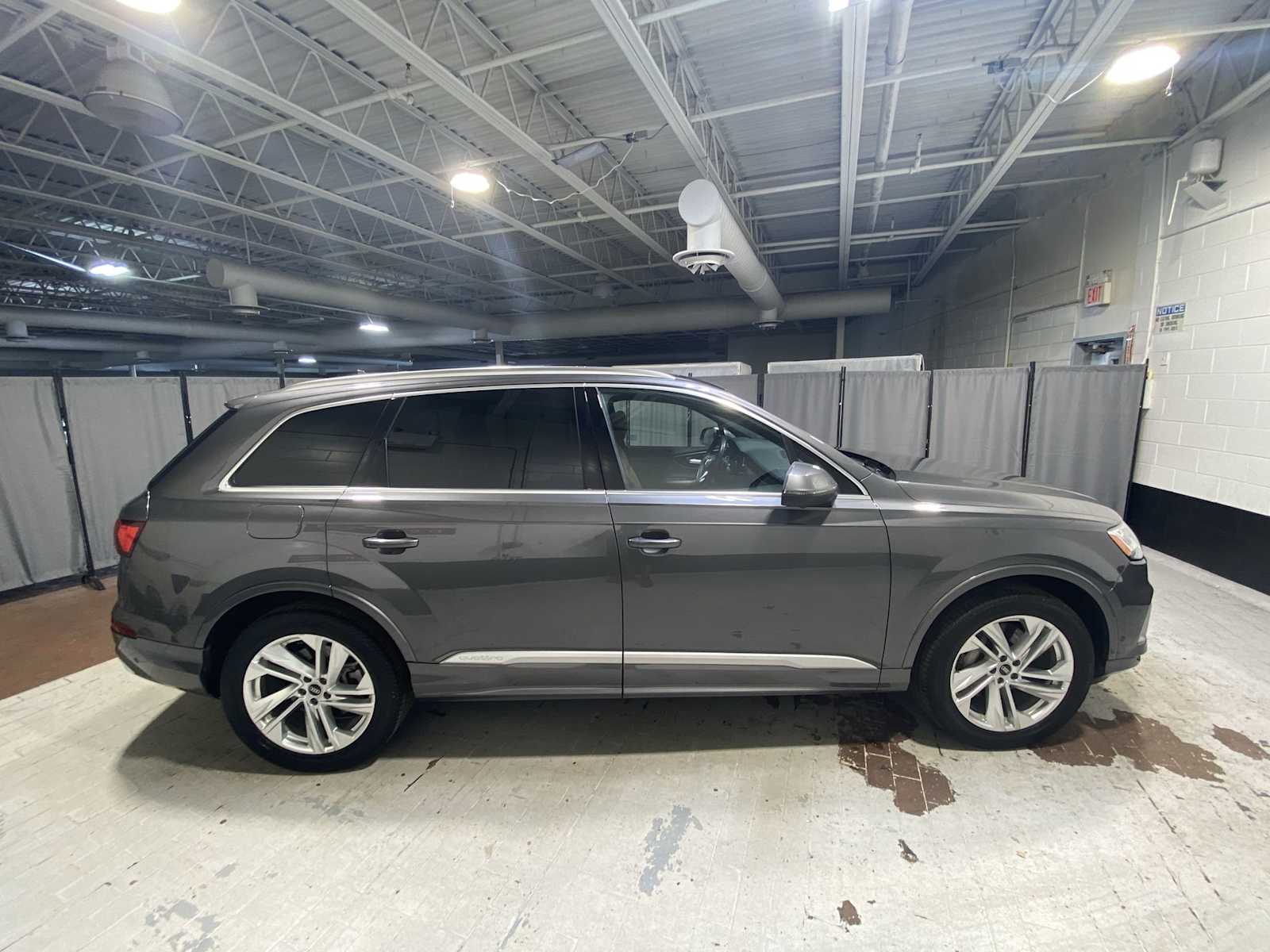 Thumbnail: 2021 Audi Q7 - 26