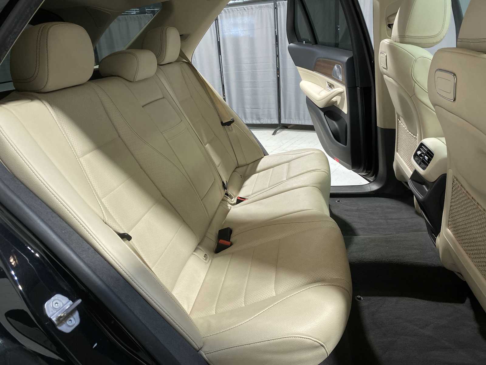 Thumbnail: 2020 Mercedes-Benz GLE - 13