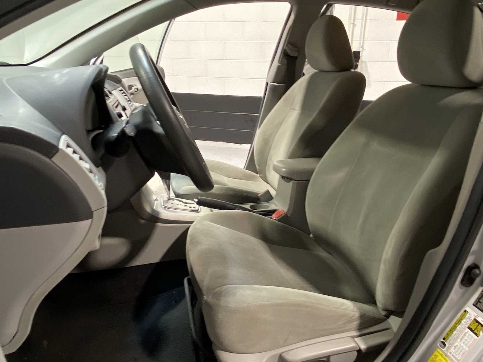 Thumbnail: 2012 Toyota Corolla - 11