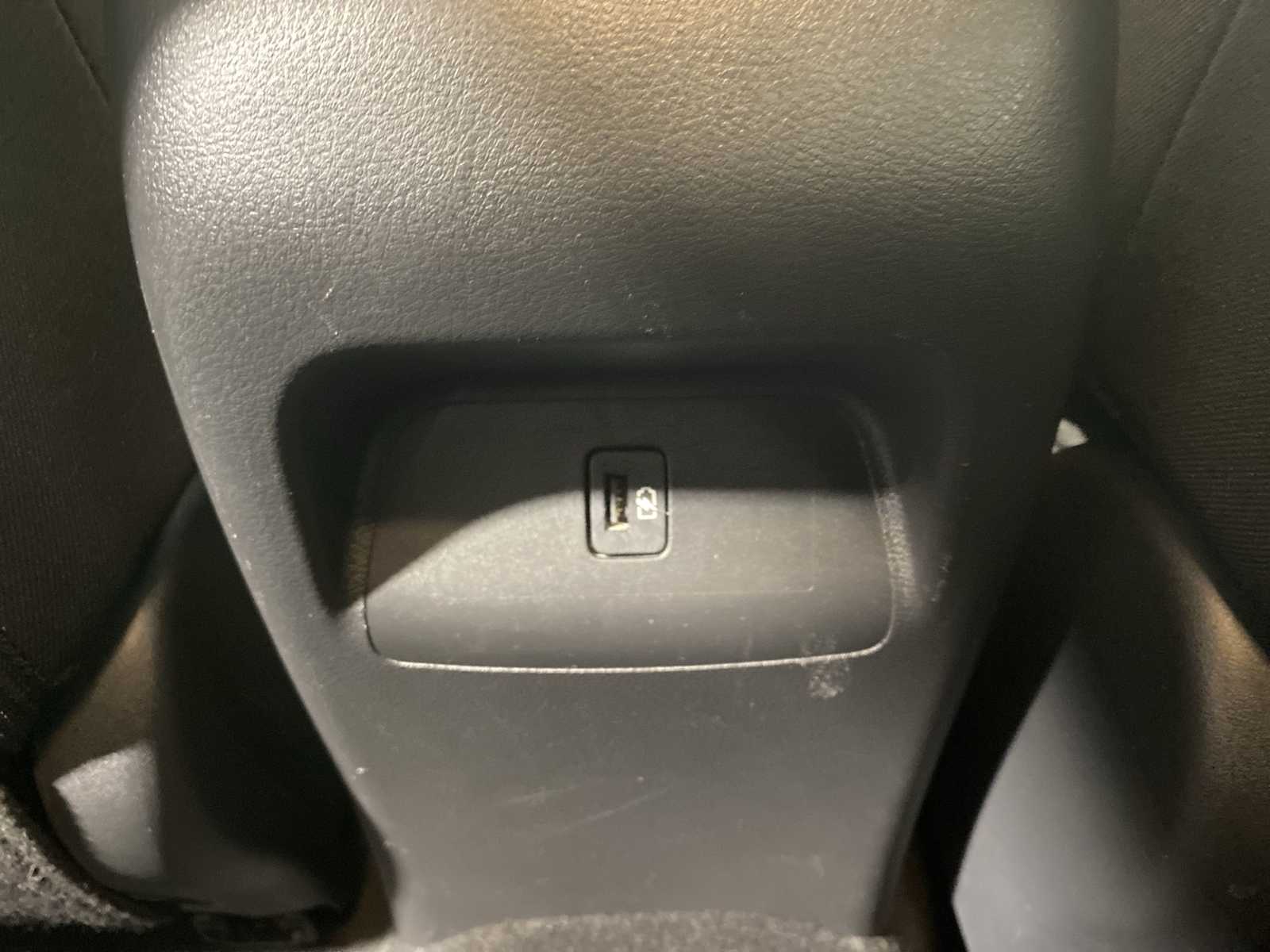 Thumbnail: 2022 Nissan Sentra - 25