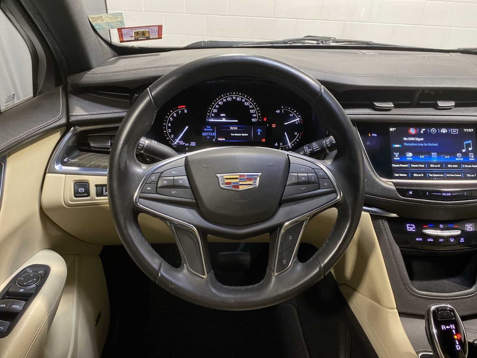 Thumbnail: 2018 Cadillac XT5 - 15