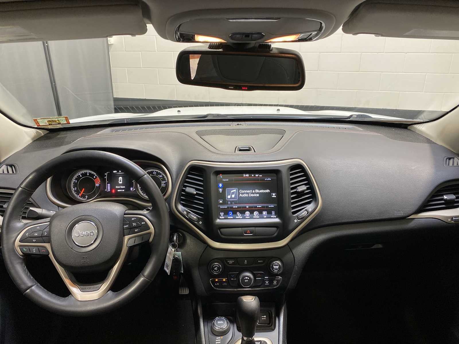 Thumbnail: 2016 Jeep Cherokee - 10