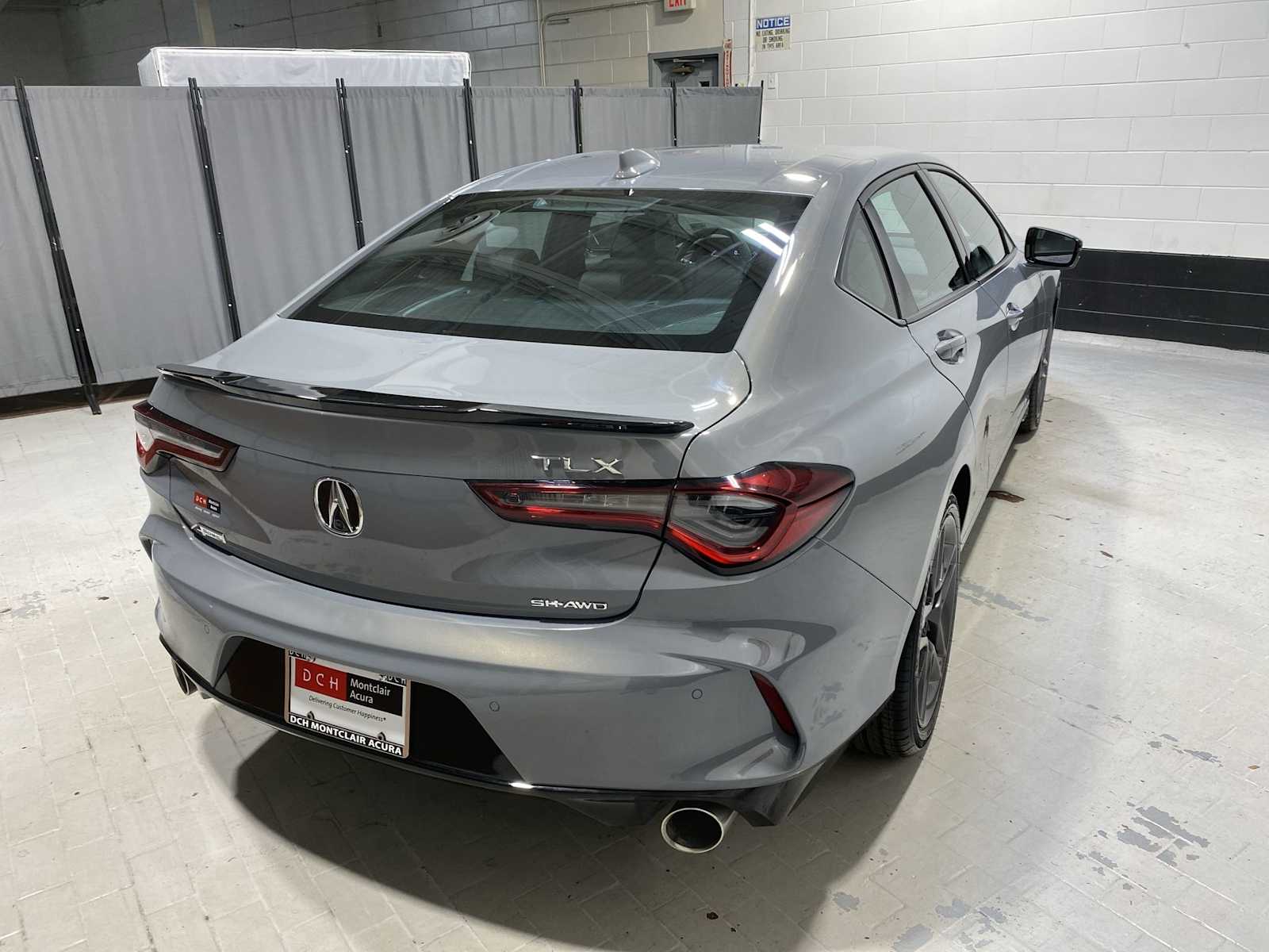 Thumbnail: 2025 Acura TLX - 26