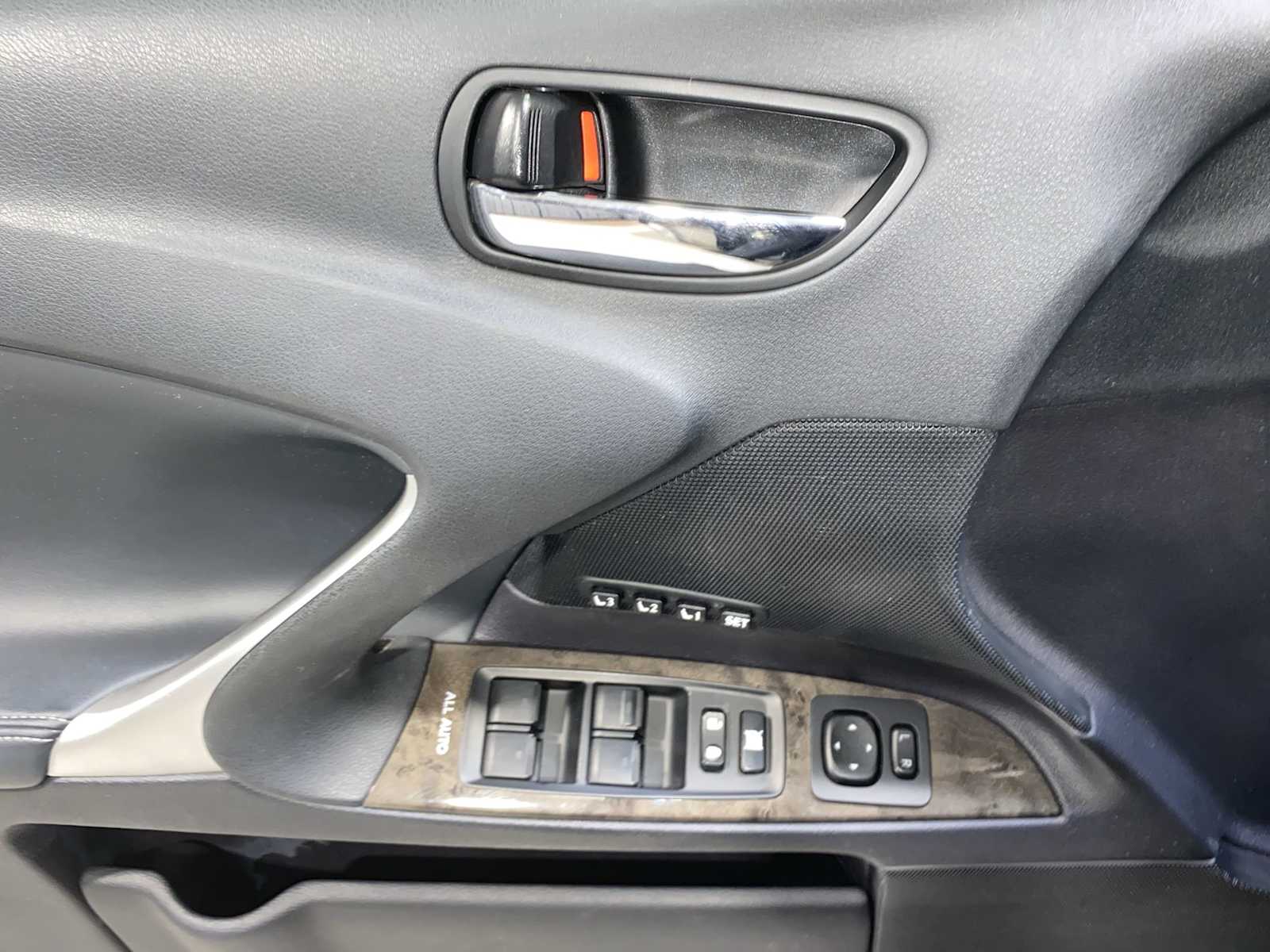 Thumbnail: 2011 Lexus IS - 23