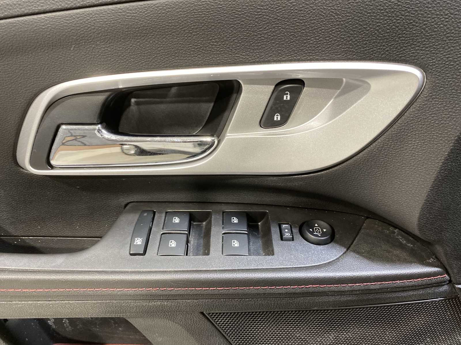 Thumbnail: 2014 Chevrolet Equinox - 23