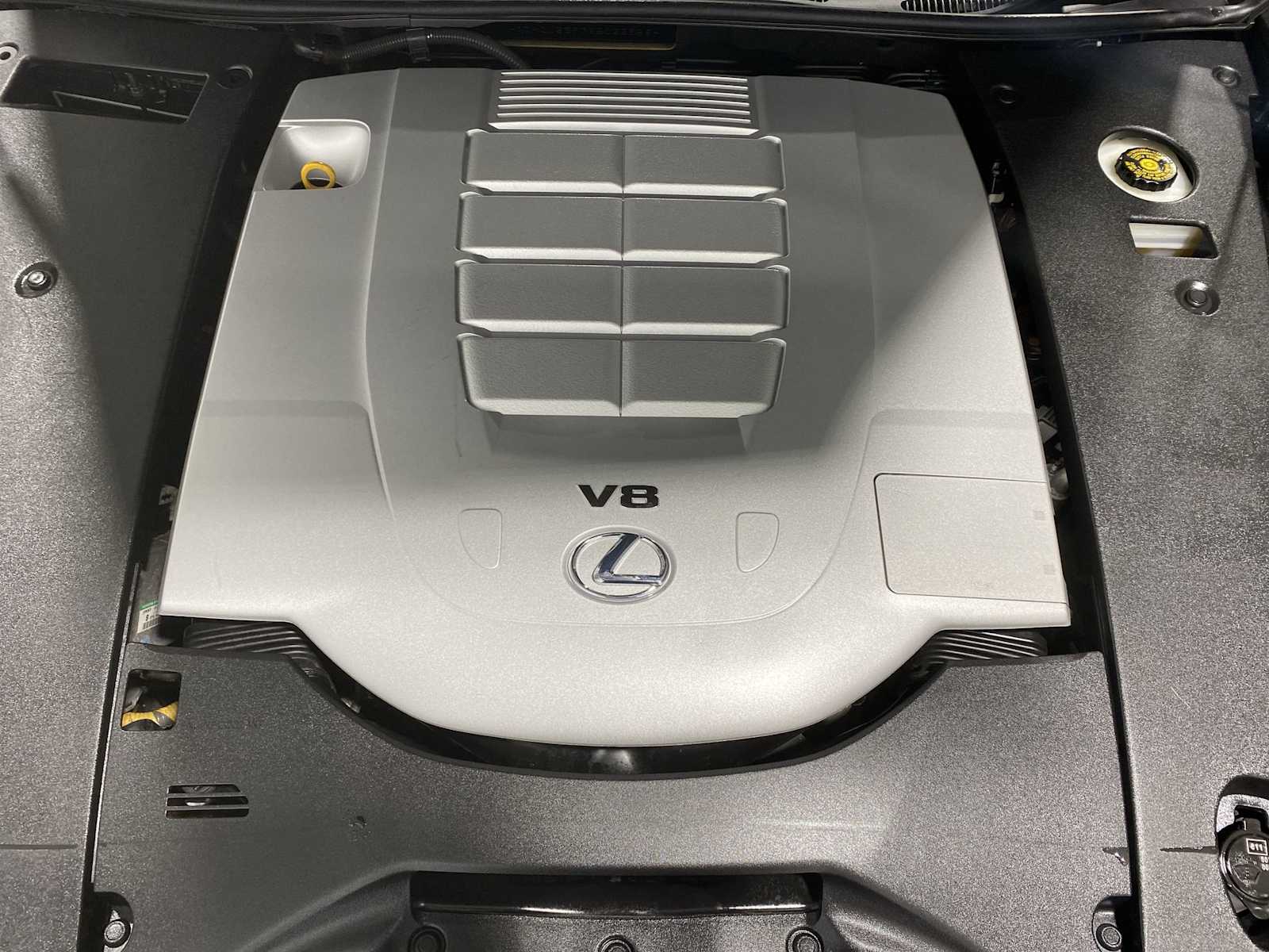 Thumbnail: 2014 Lexus LS - 9