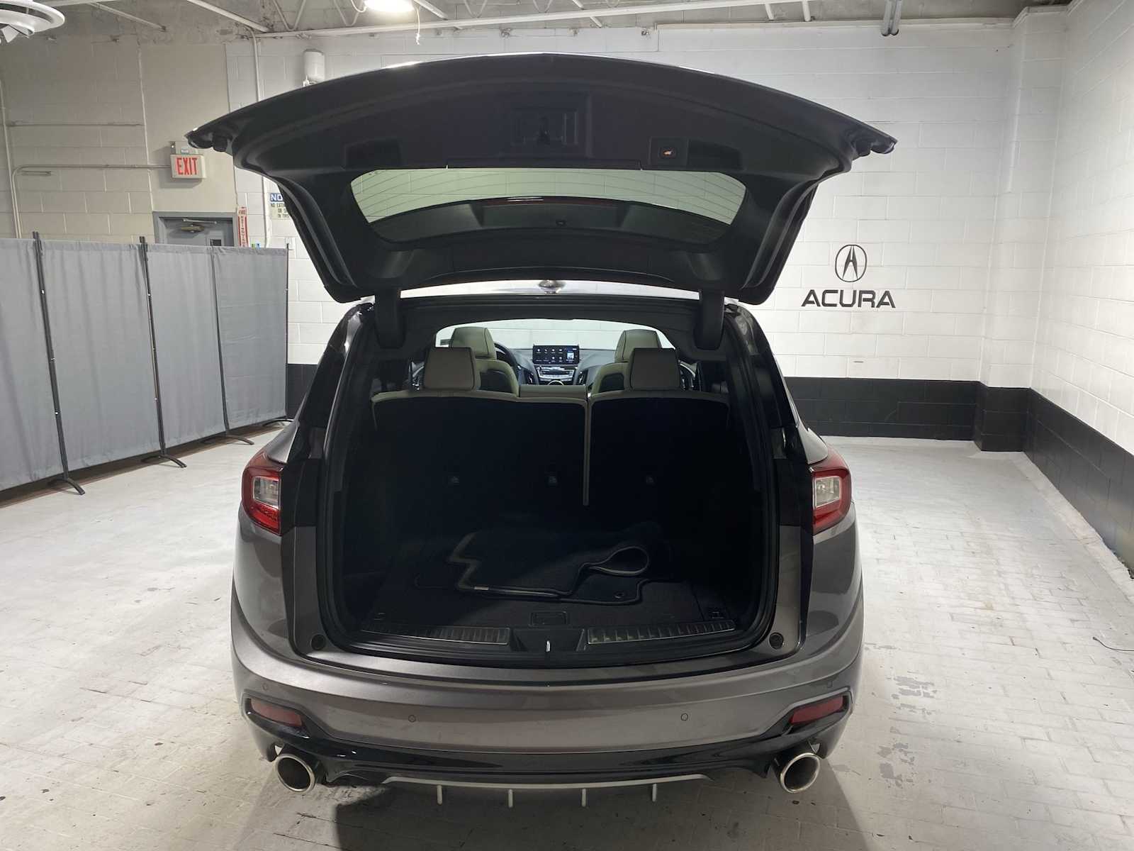 Thumbnail: 2025 Acura RDX - 19