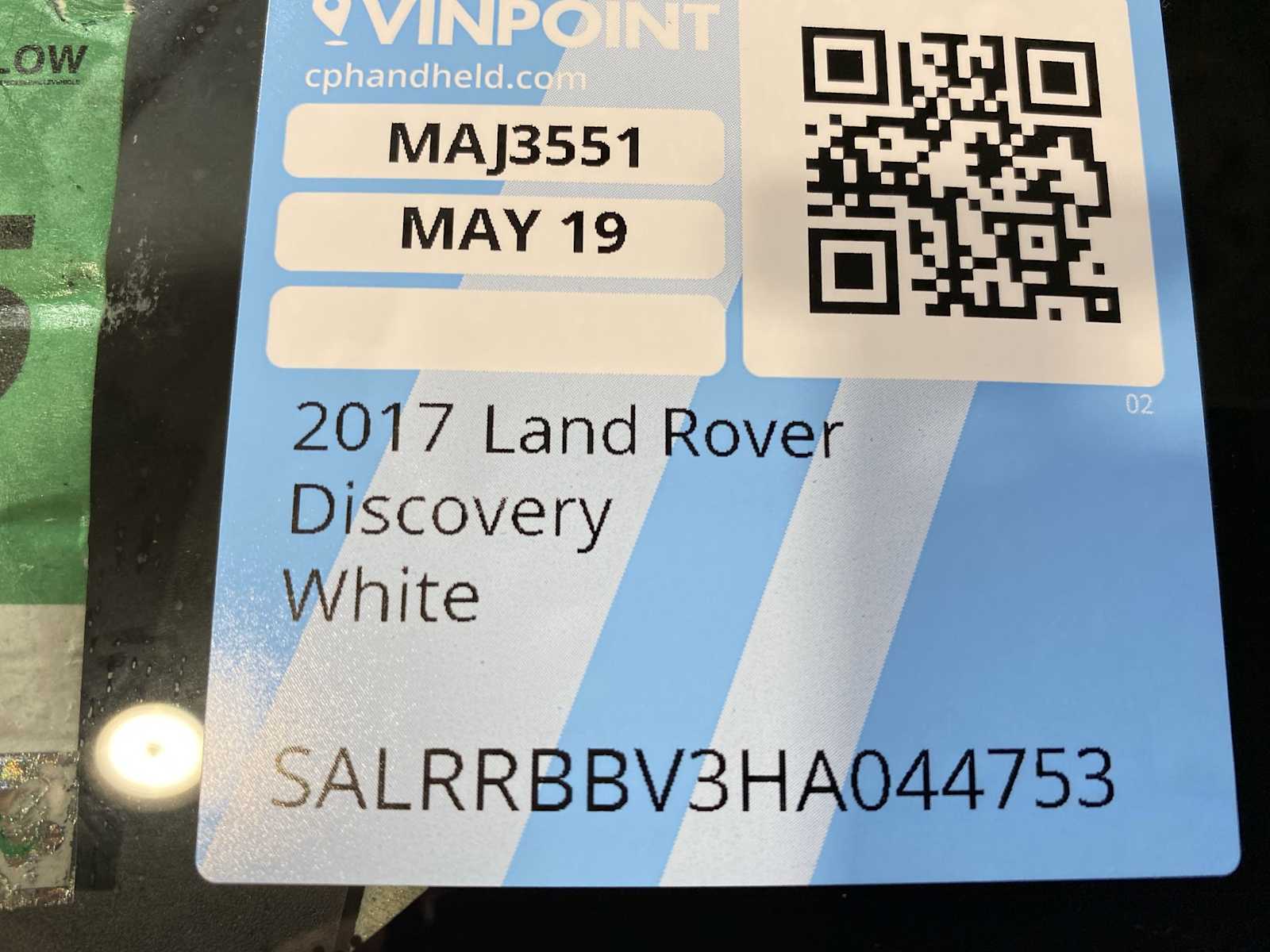 Thumbnail: 2017 Land Rover Discovery - 21