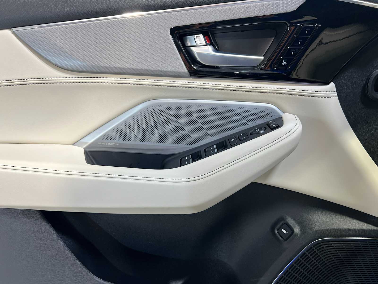 Thumbnail: 2026 Acura MDX - 24