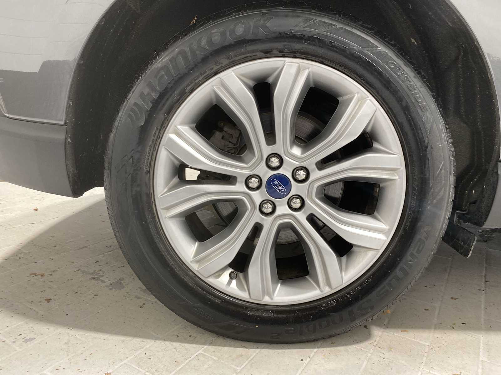 Thumbnail: 2019 Ford Edge - 8