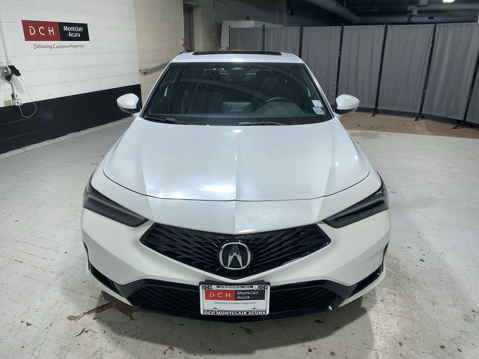 Thumbnail: 2023 Acura Integra - 6