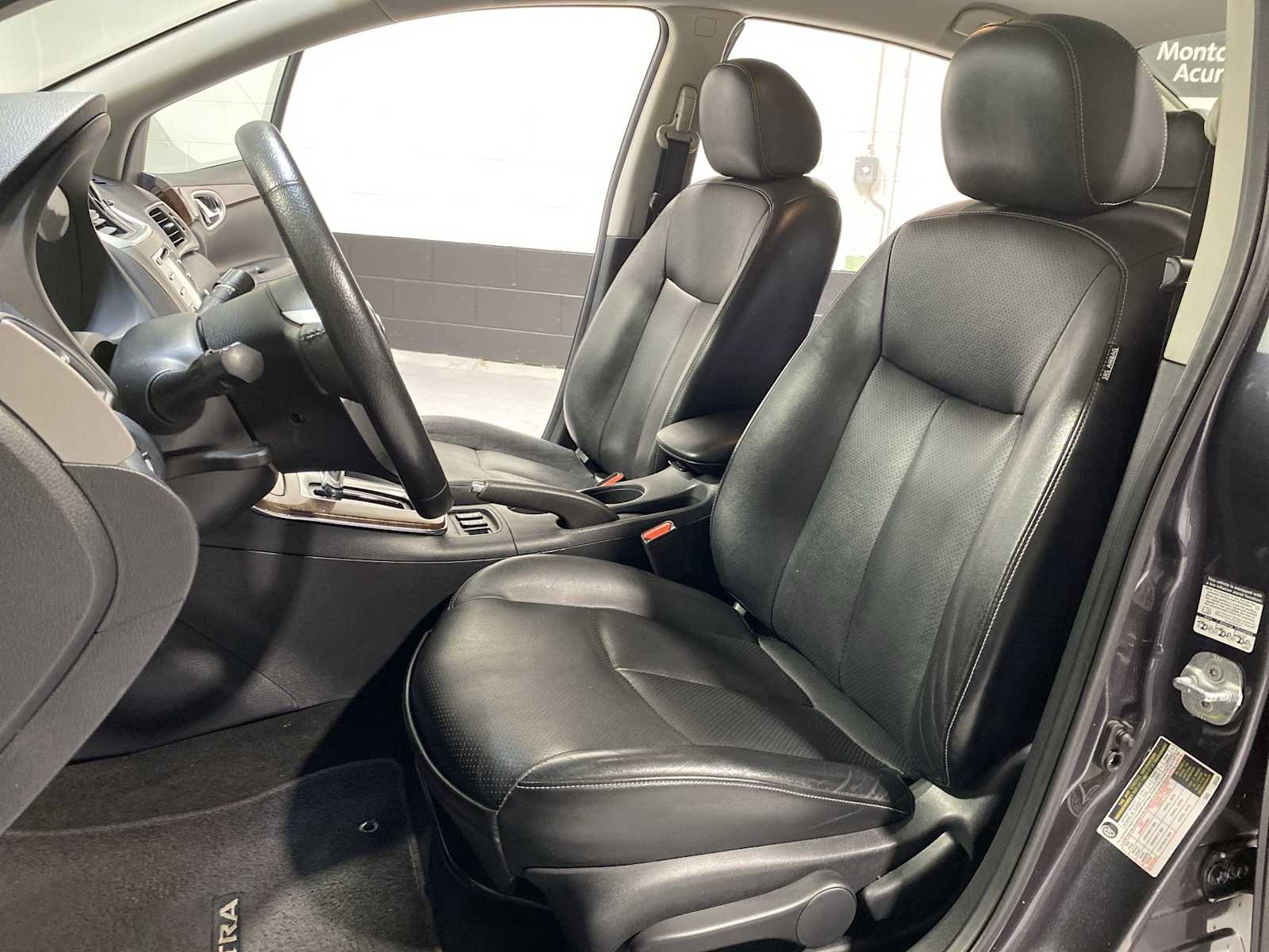 2014 Nissan Sentra SL 11