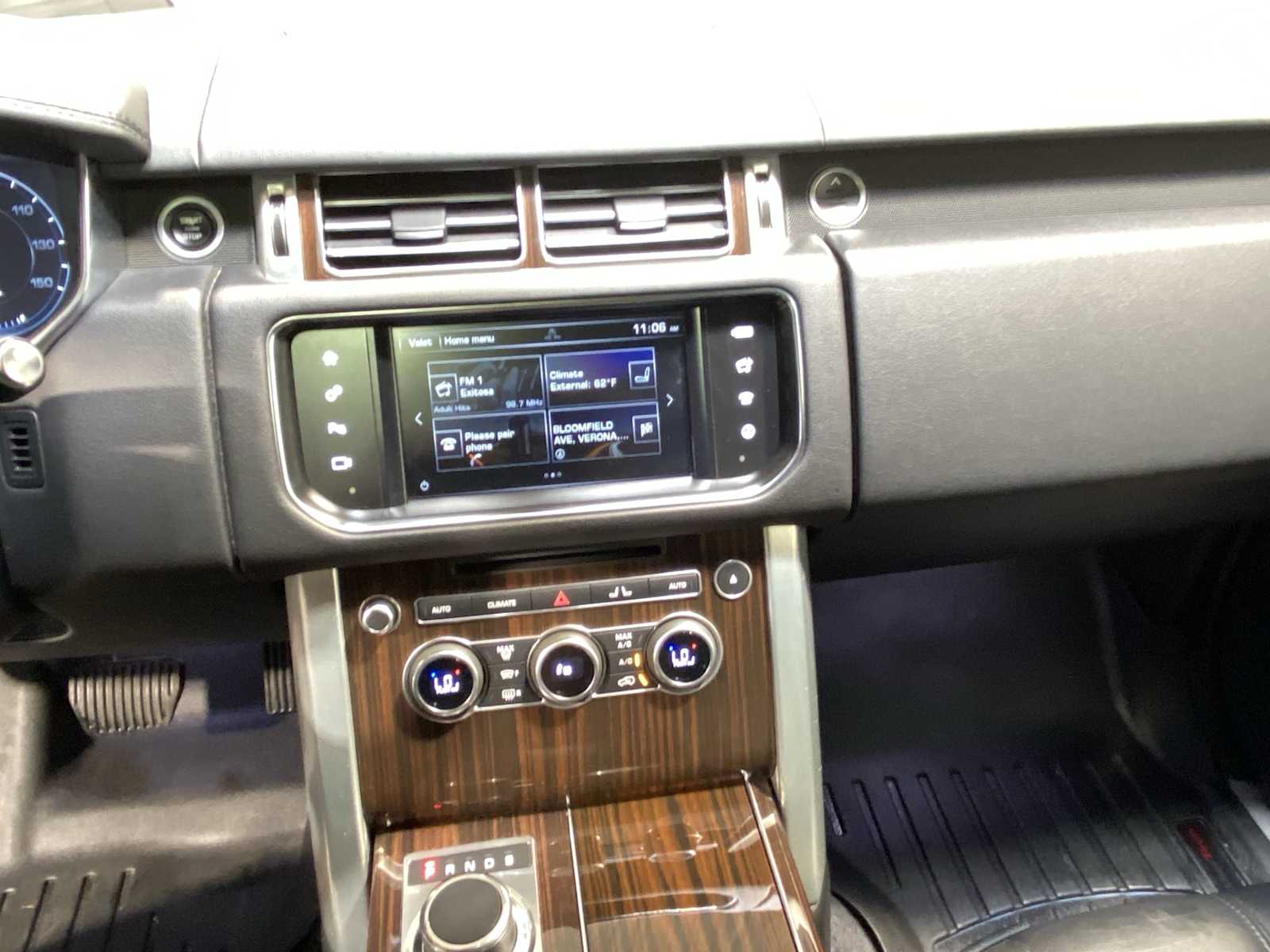 Thumbnail: 2016 Land Rover Range Rover - 16