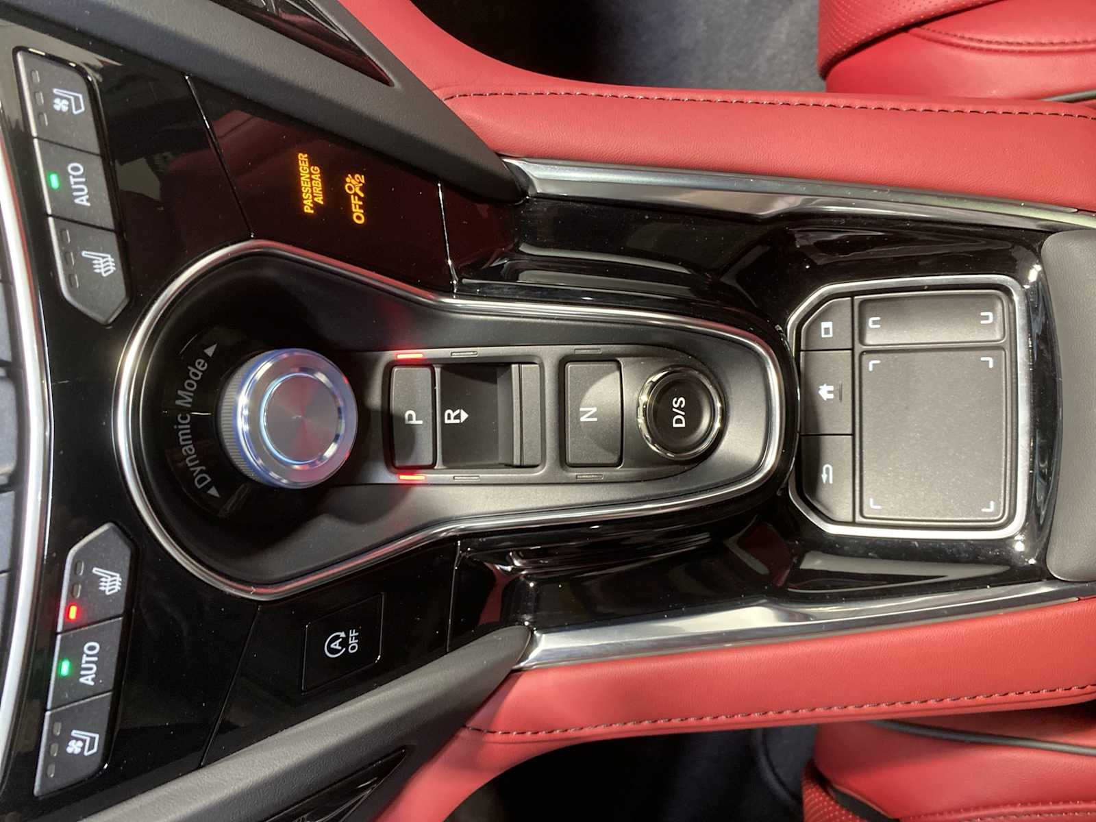 Thumbnail: 2025 Acura RDX - 17