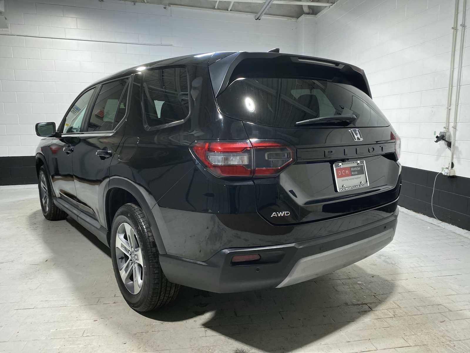 Thumbnail: 2024 Honda Pilot - 4