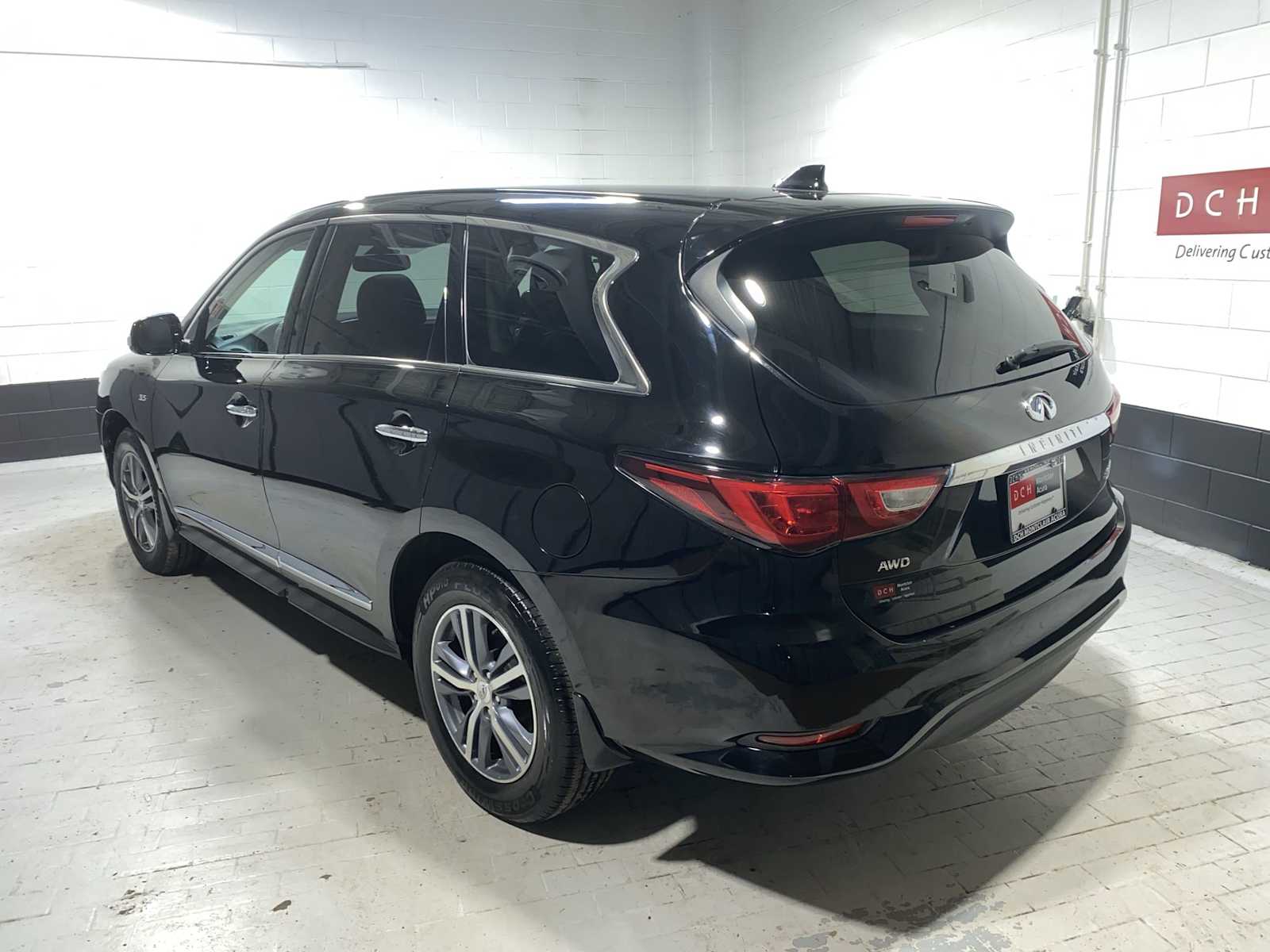 Thumbnail: 2019 INFINITI QX60 - 4