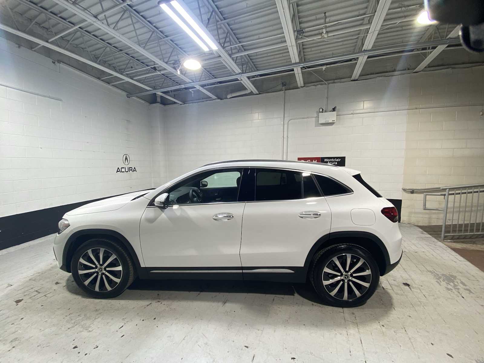 Thumbnail: 2023 Mercedes-Benz GLA - 3