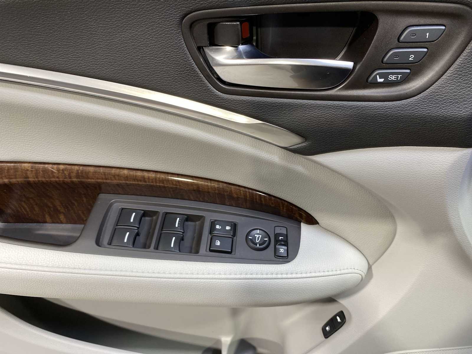 Thumbnail: 2019 Acura MDX - 23