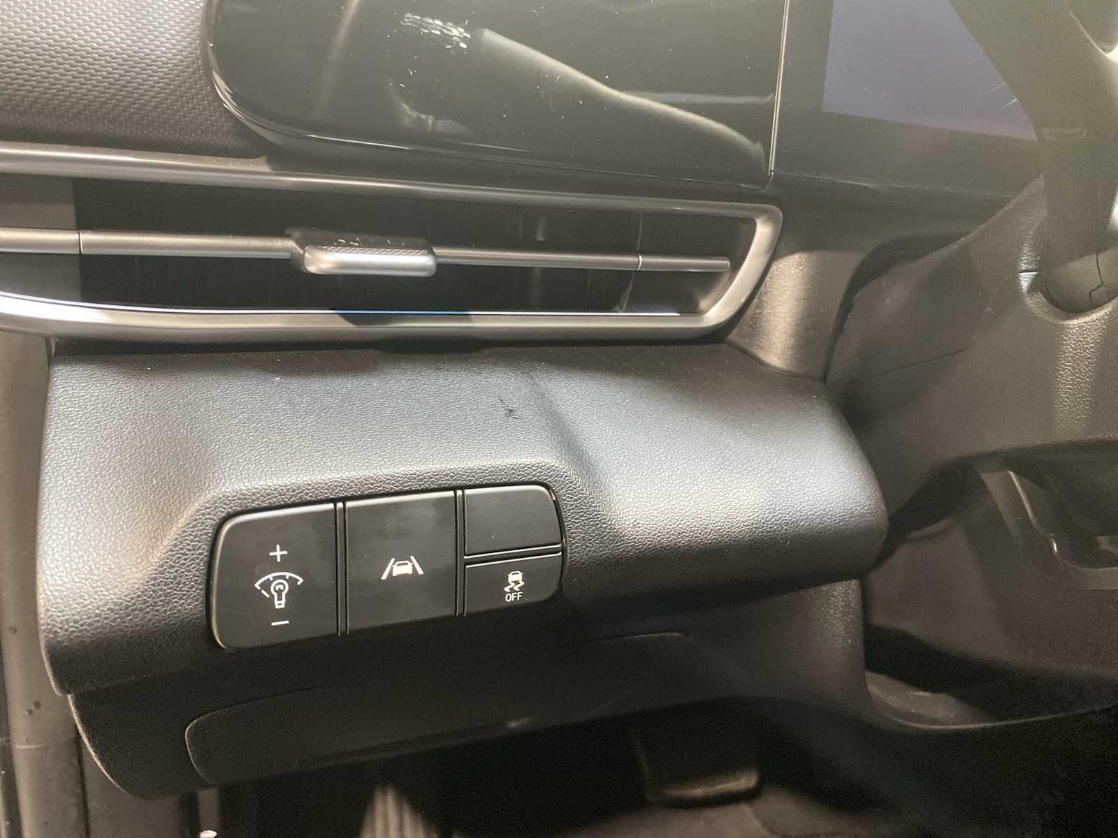 Thumbnail: 2023 Hyundai Elantra - 24