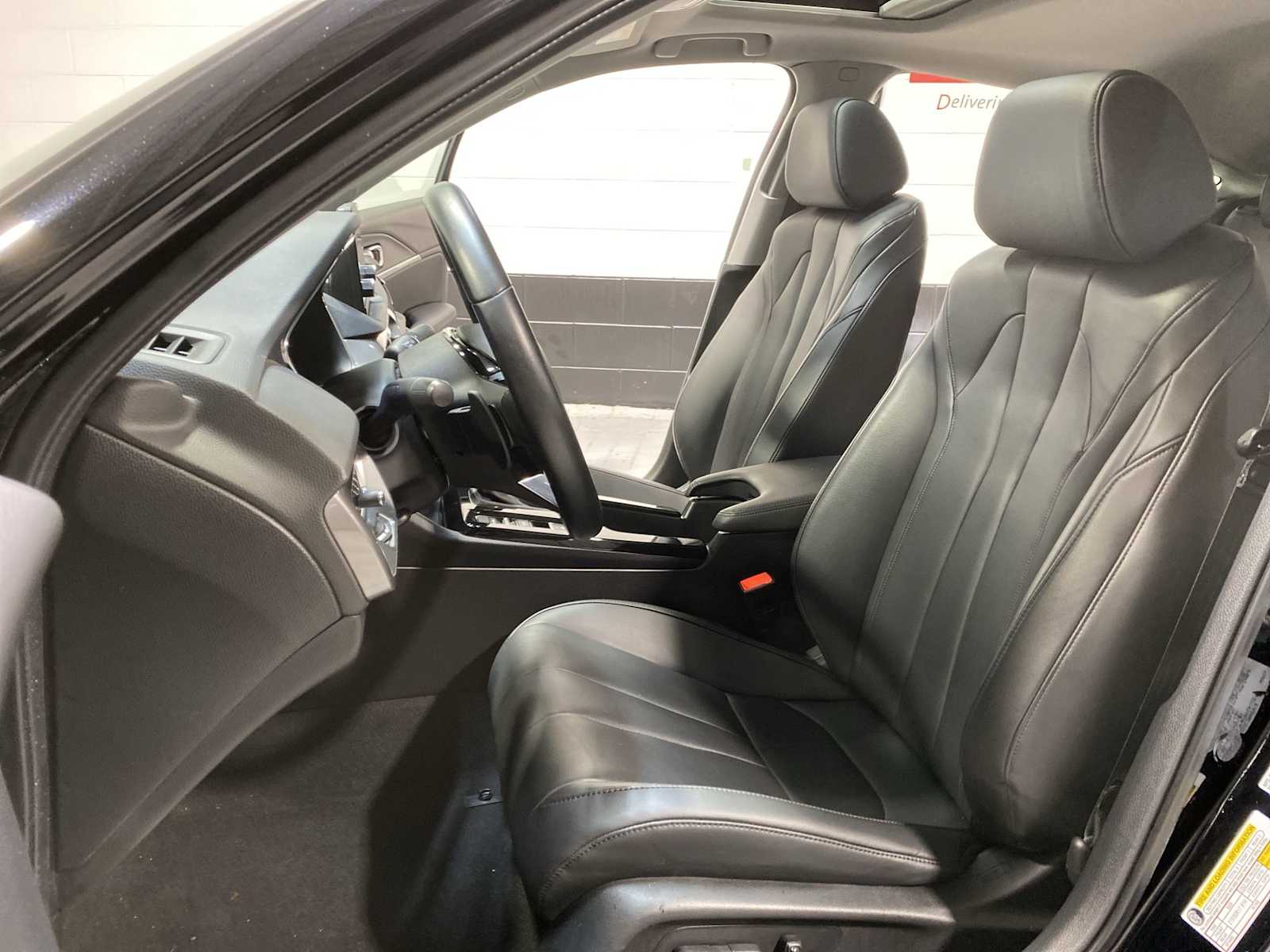 Thumbnail: 2023 Acura Integra - 11