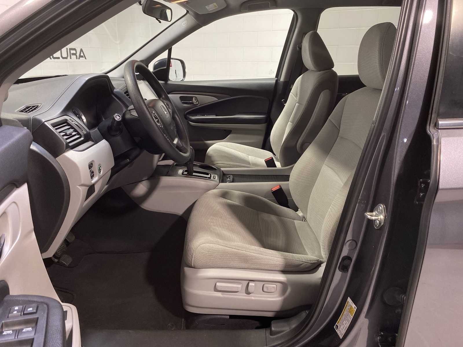 Thumbnail: 2018 Honda Pilot - 2
