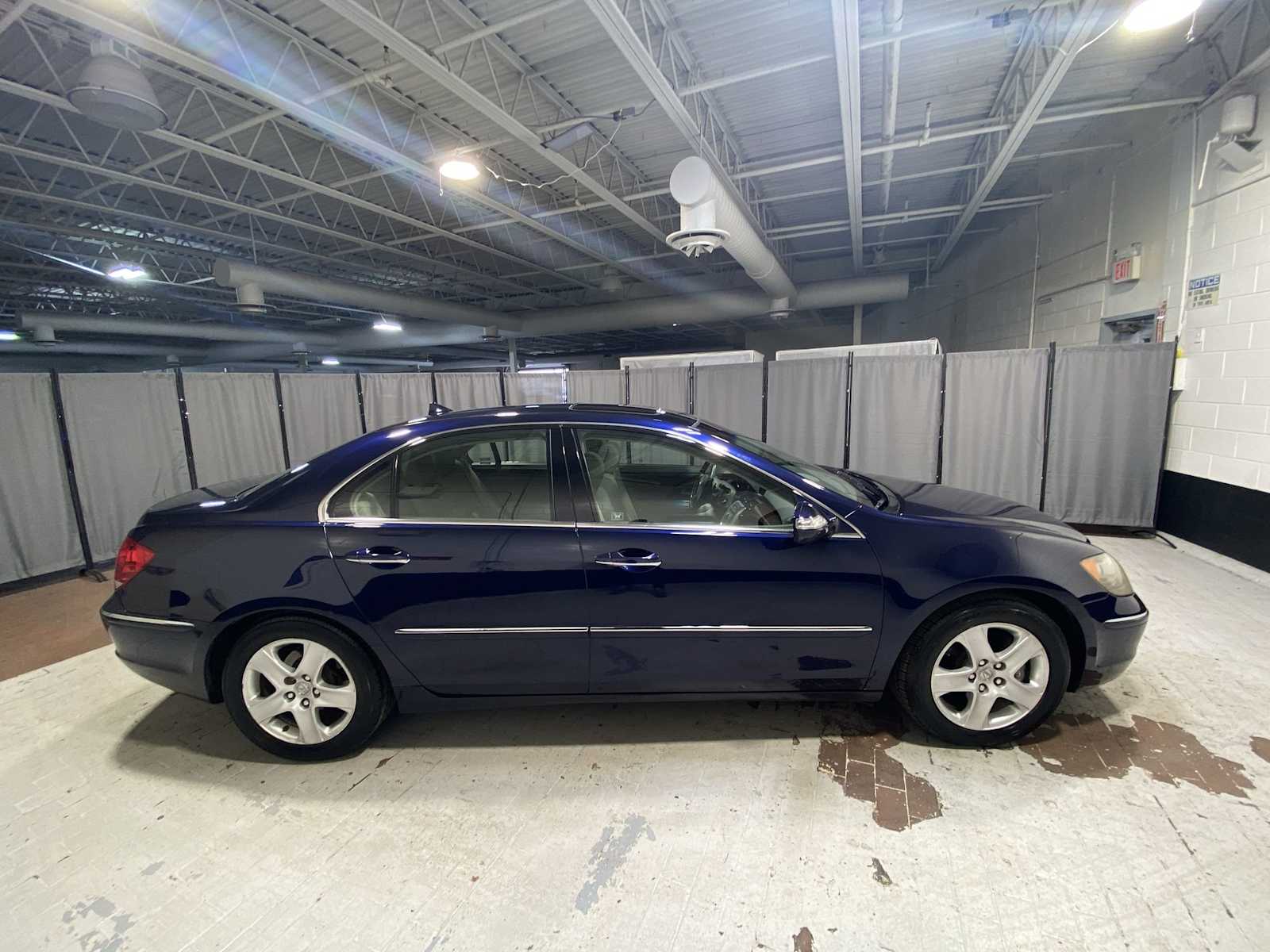 Thumbnail: 2008 Acura RL - 27