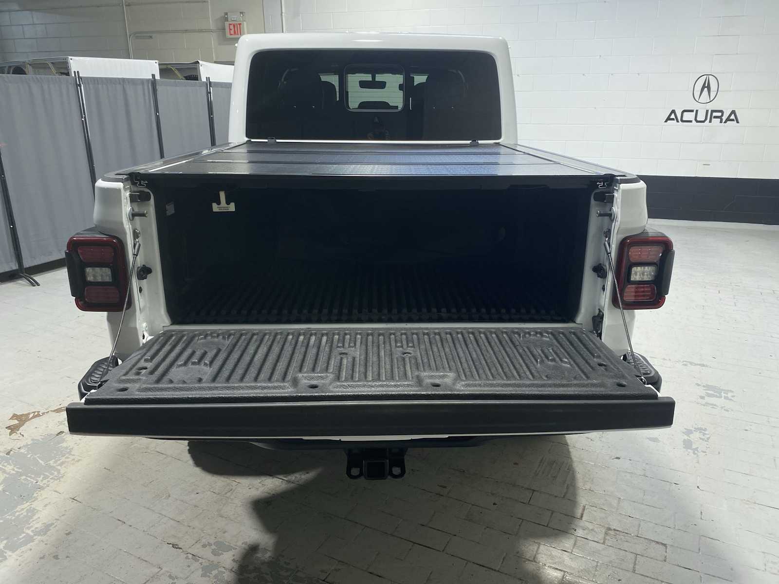 Thumbnail: 2020 Jeep Gladiator - 18