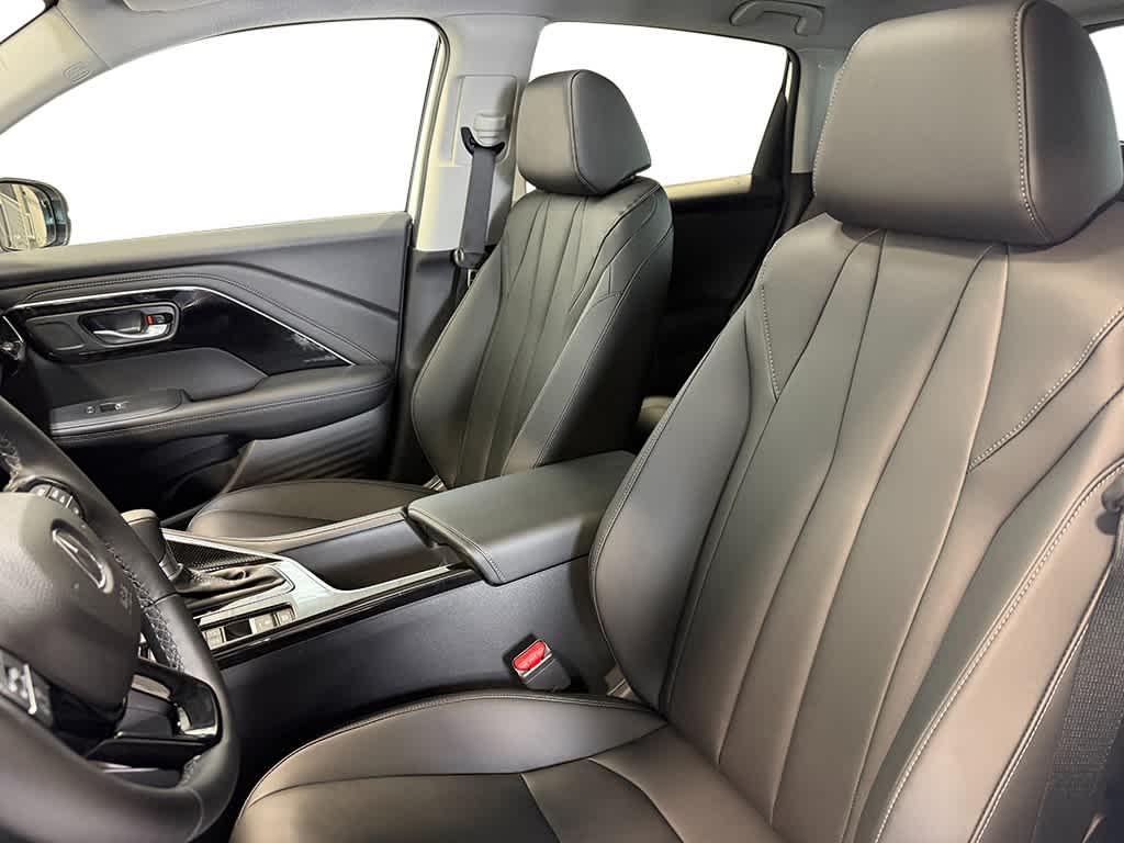 Thumbnail: 2025 Acura ADX - 13