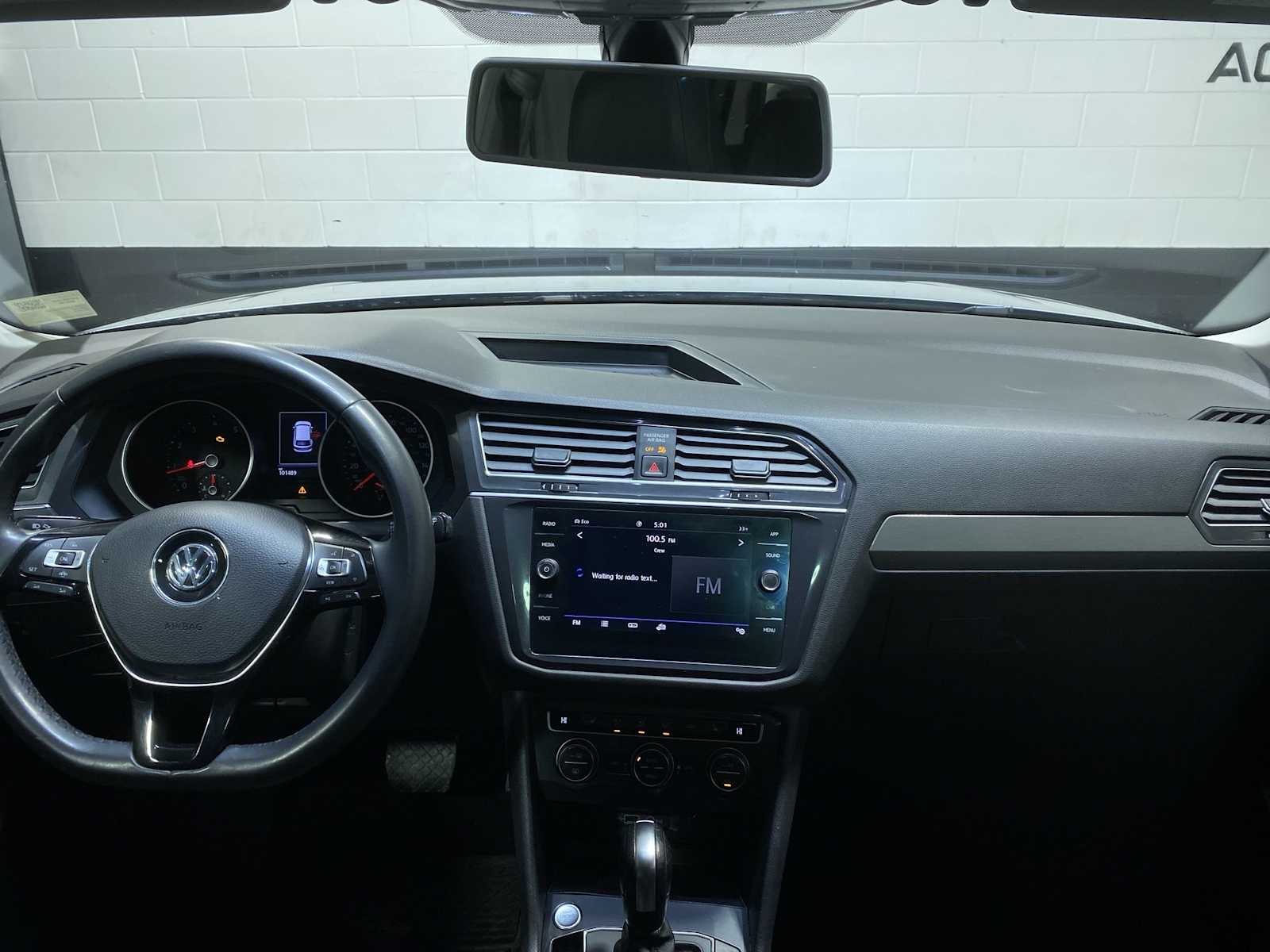 Thumbnail: 2020 Volkswagen Tiguan - 10