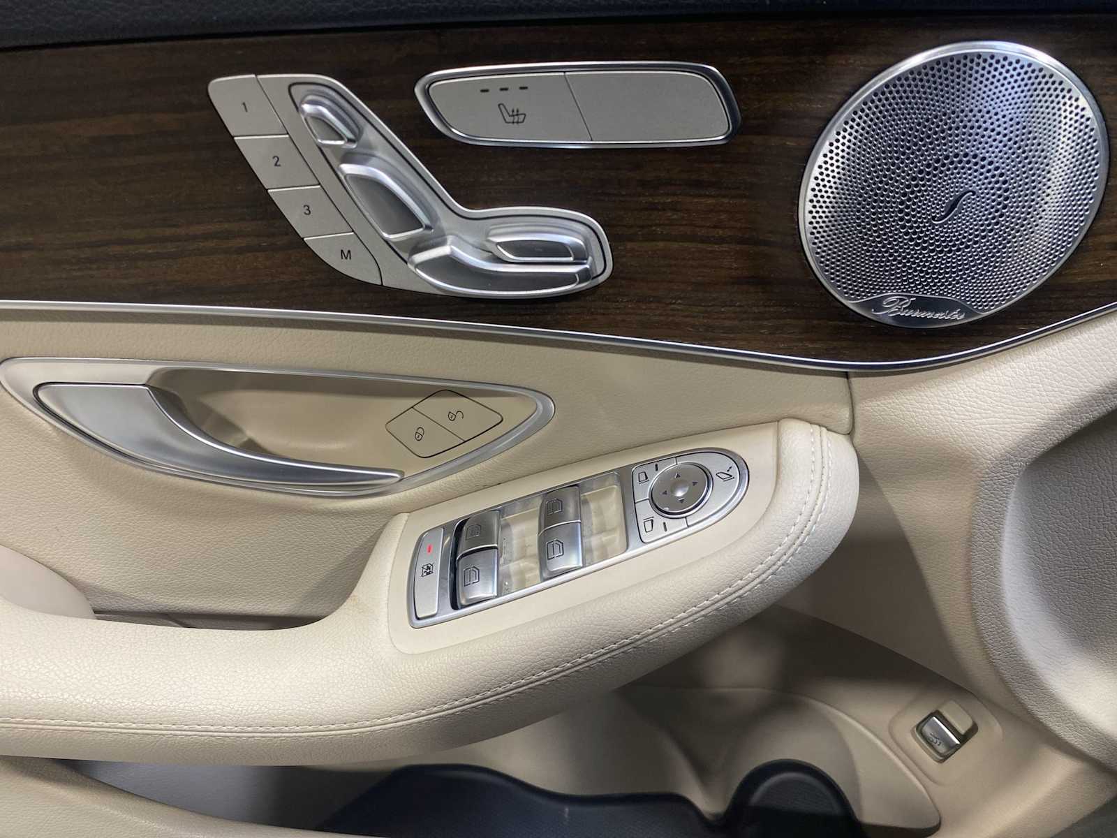 Thumbnail: 2021 Mercedes-Benz C-Class - 23