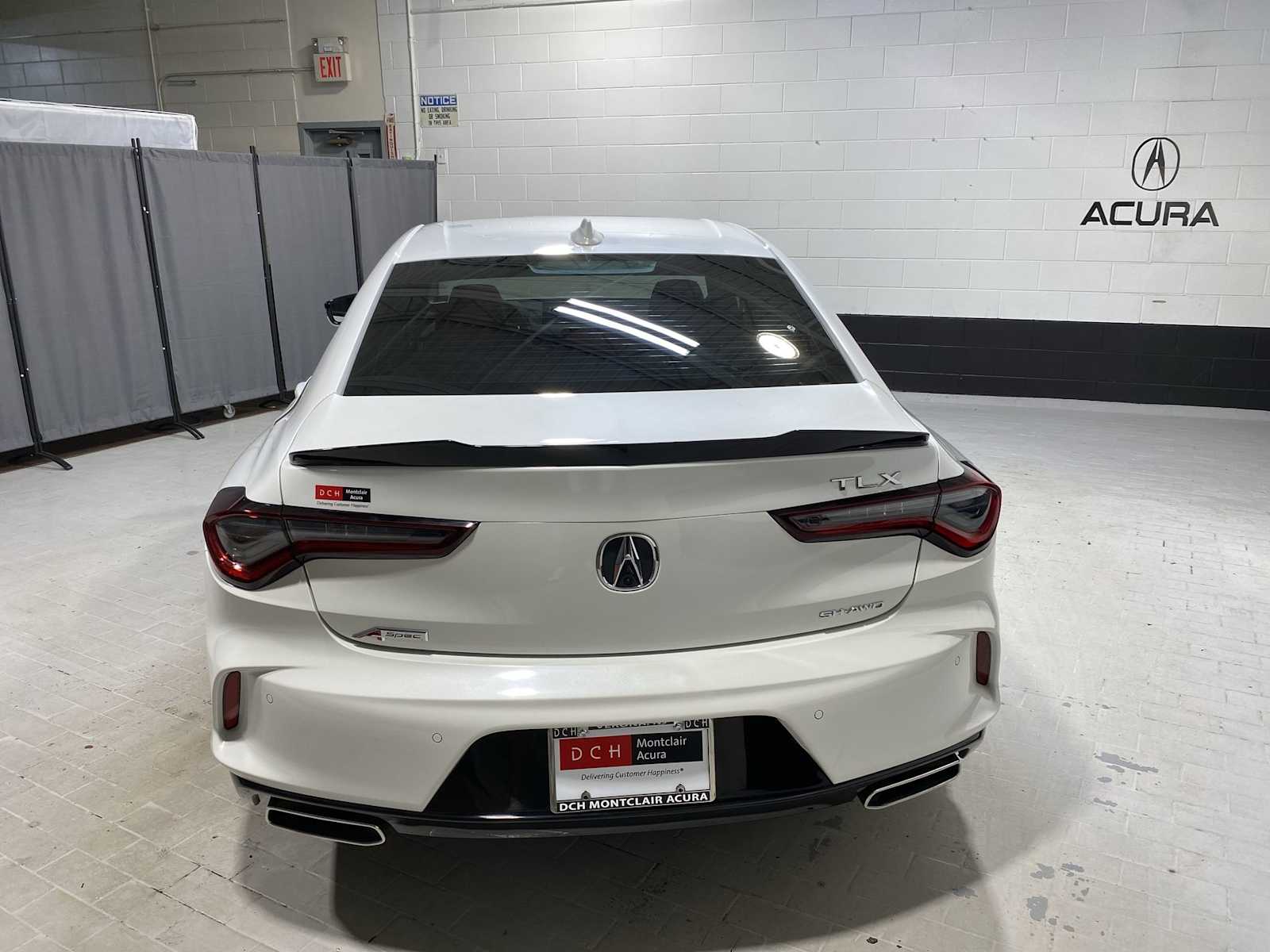 Thumbnail: 2023 Acura TLX - 5