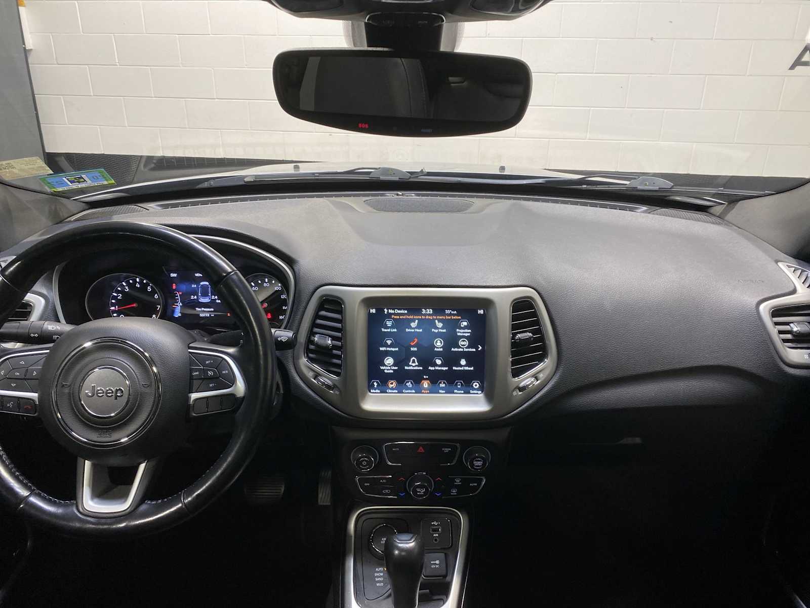 Thumbnail: 2020 Jeep Compass - 10