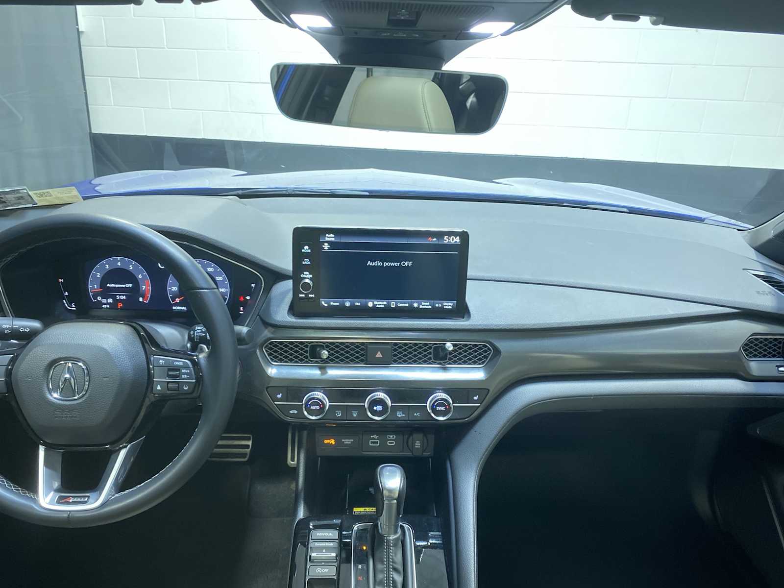 Thumbnail: 2023 Acura Integra - 10