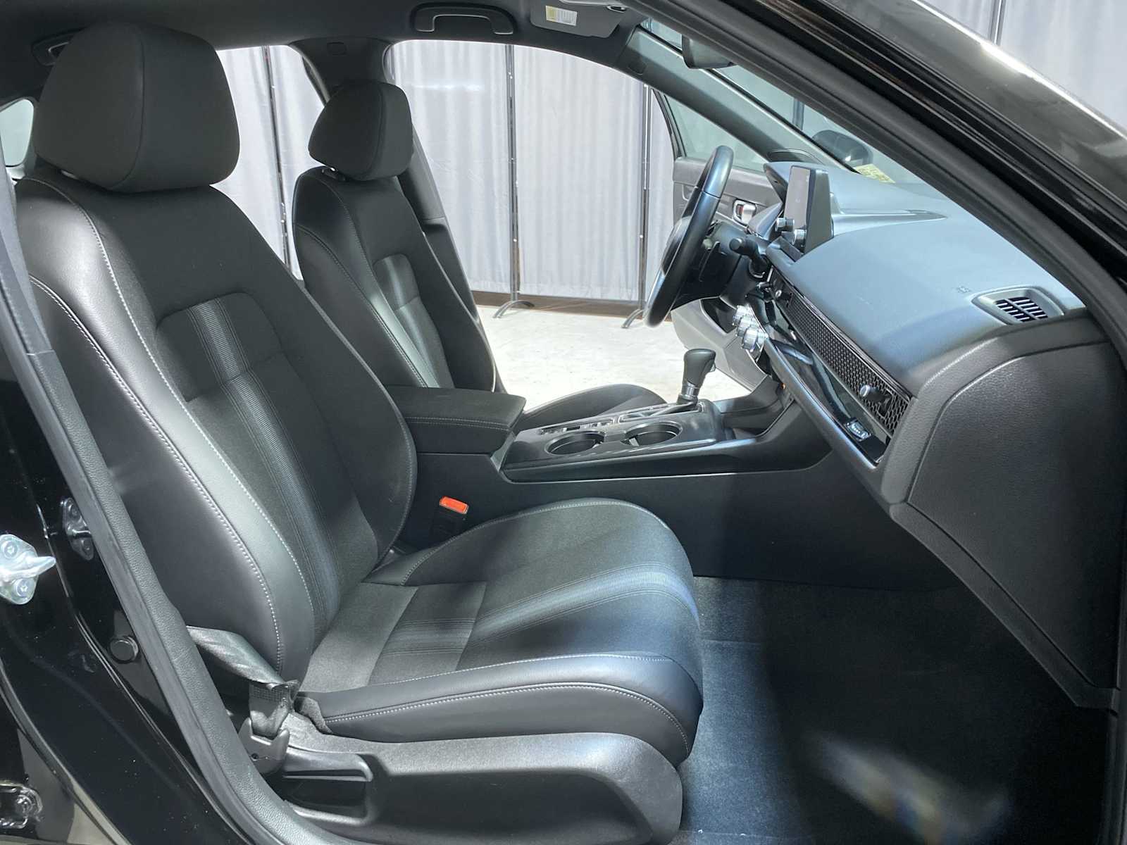 Thumbnail: 2023 Honda Civic - 14