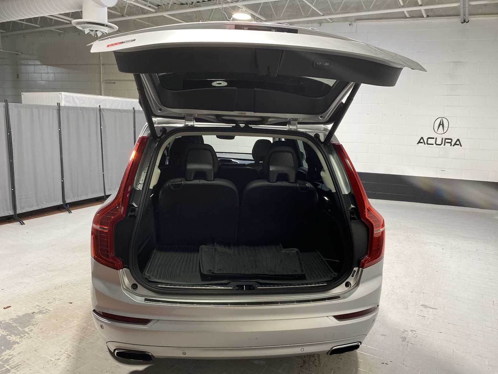 Thumbnail: 2017 Volvo XC90 - 19