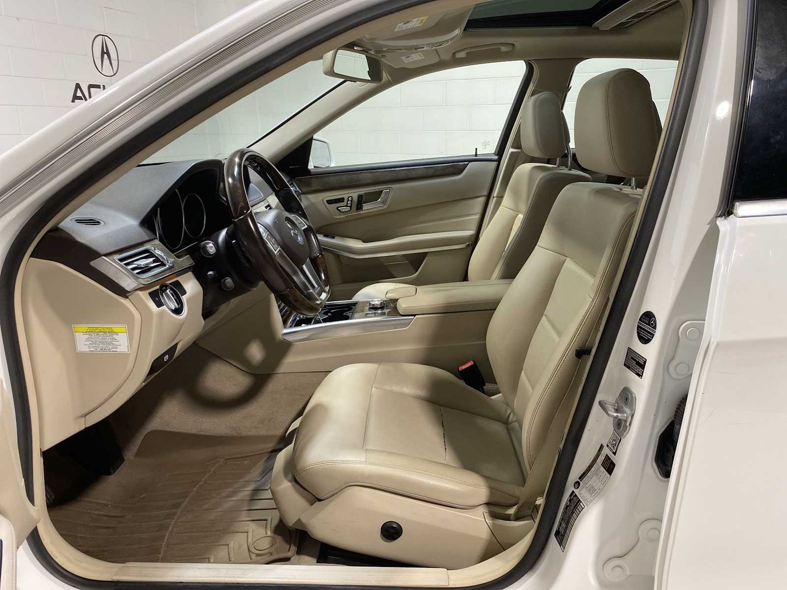 Thumbnail: 2014 Mercedes-Benz E-Class - 2