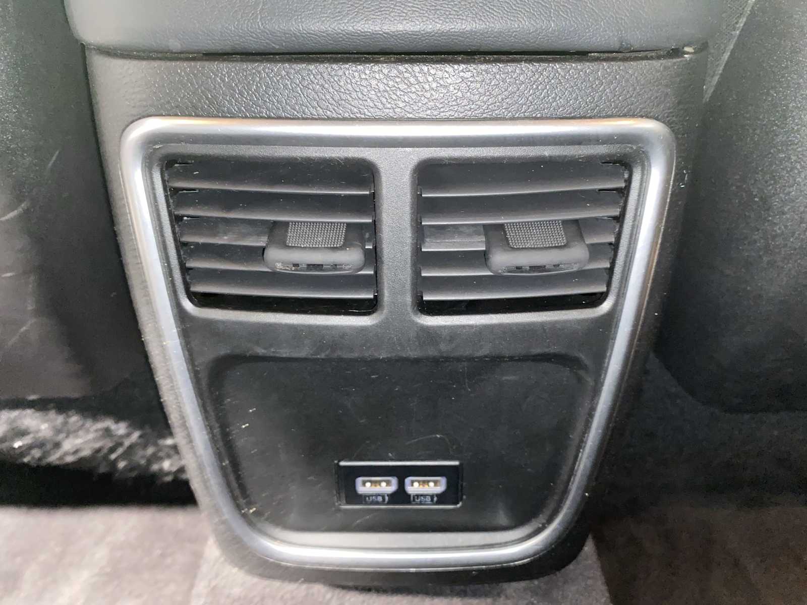 Thumbnail: 2018 Dodge Charger - 25