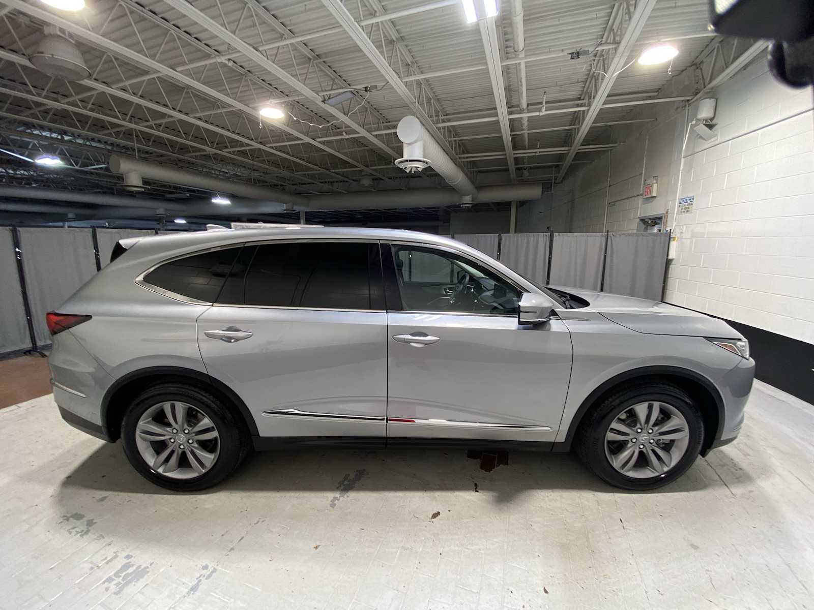 Thumbnail: 2023 Acura MDX - 27