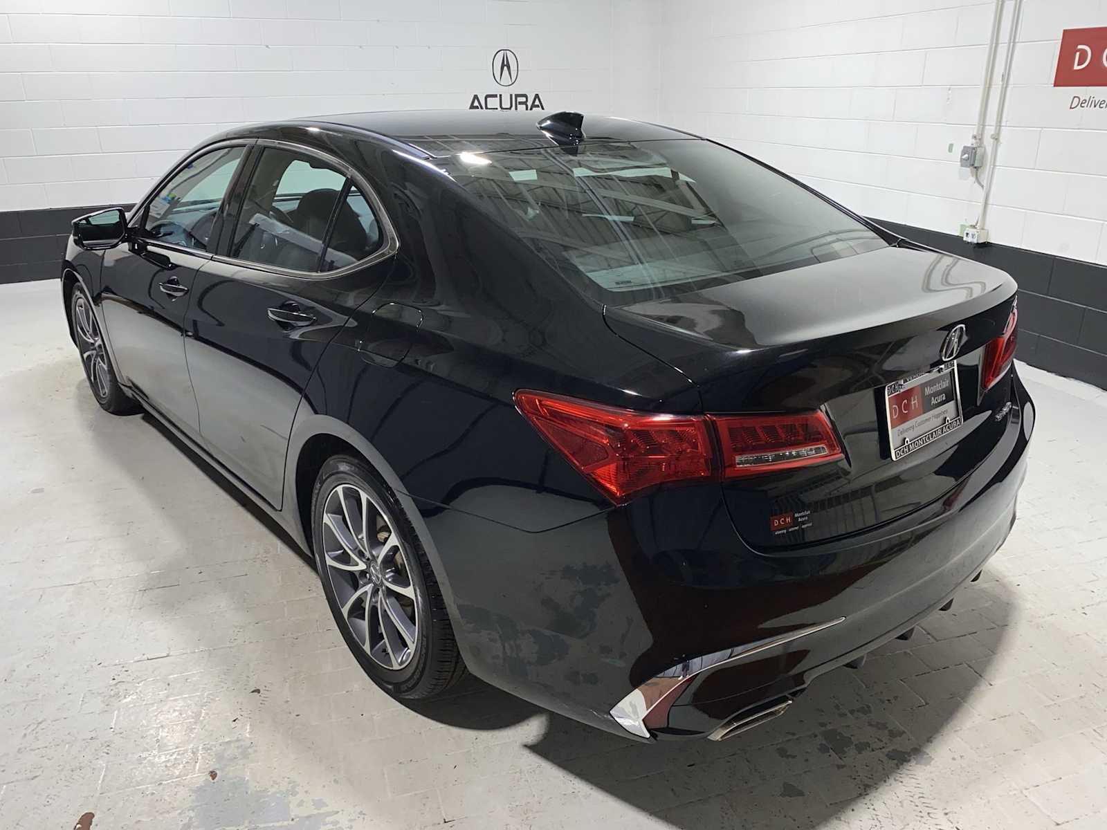 2018 Acura TLX  4