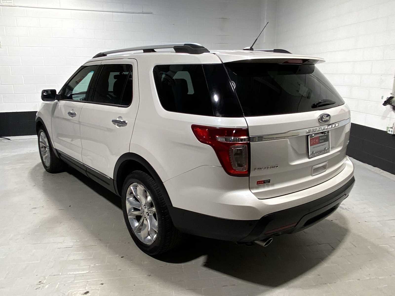 Thumbnail: 2014 Ford Explorer - 4