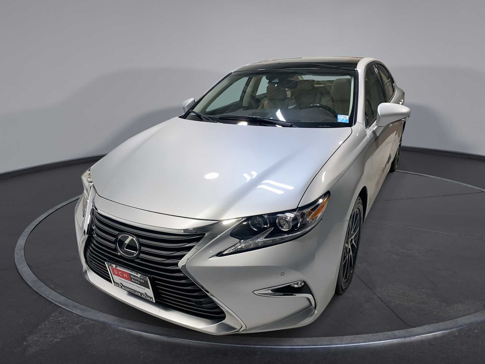 Thumbnail: 2016 Lexus ES - 1