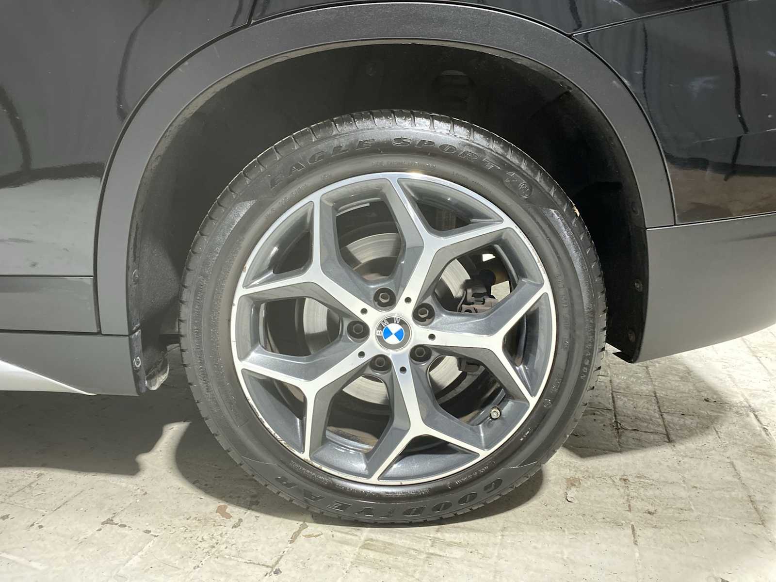 Thumbnail: 2018 BMW X1 - 8