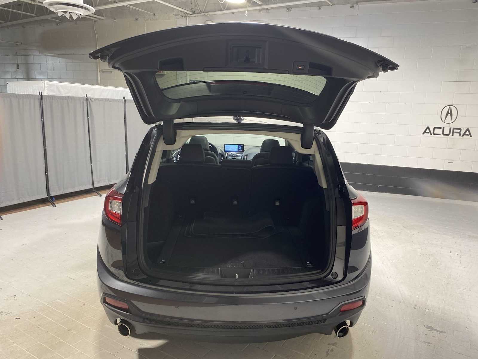 Thumbnail: 2019 Acura RDX - 19
