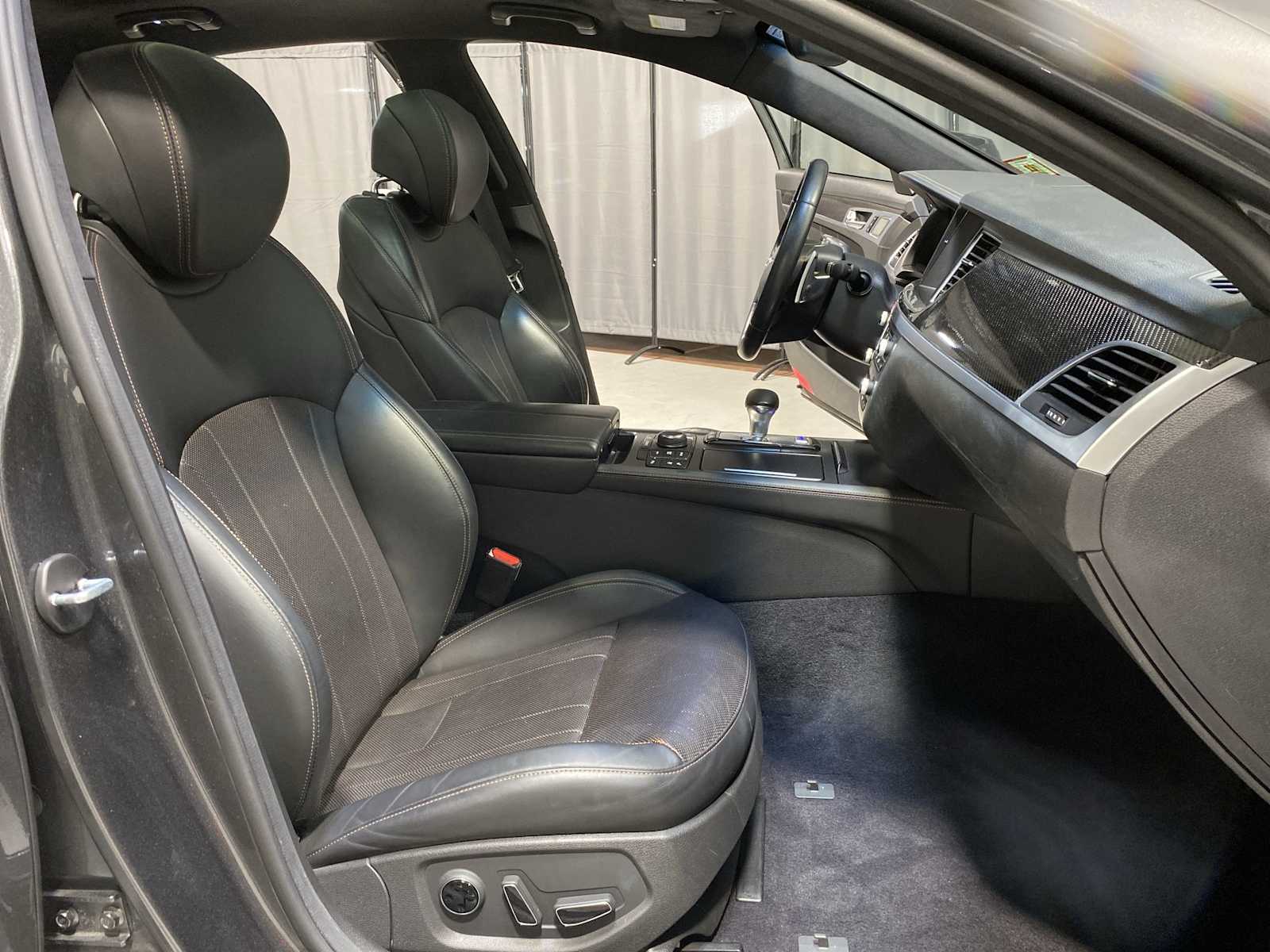 Thumbnail: 2019 Genesis G80 - 14