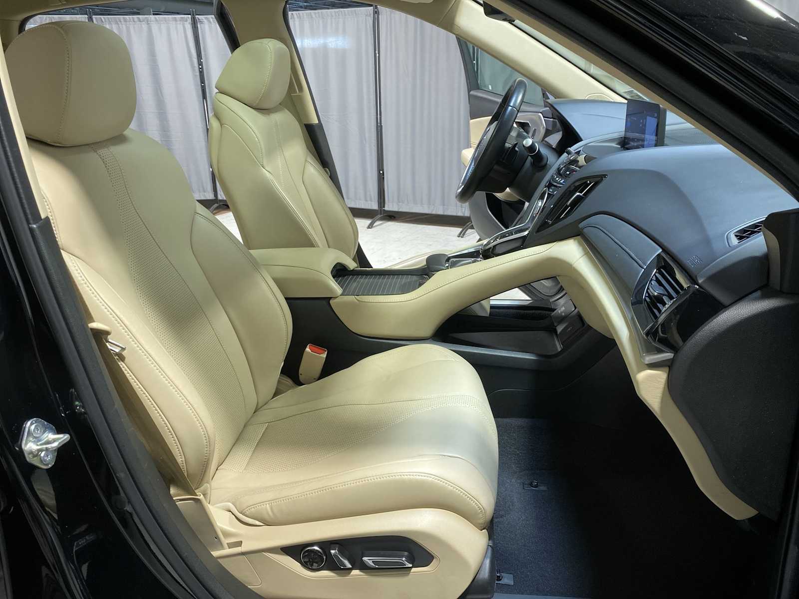 Thumbnail: 2019 Acura RDX - 14