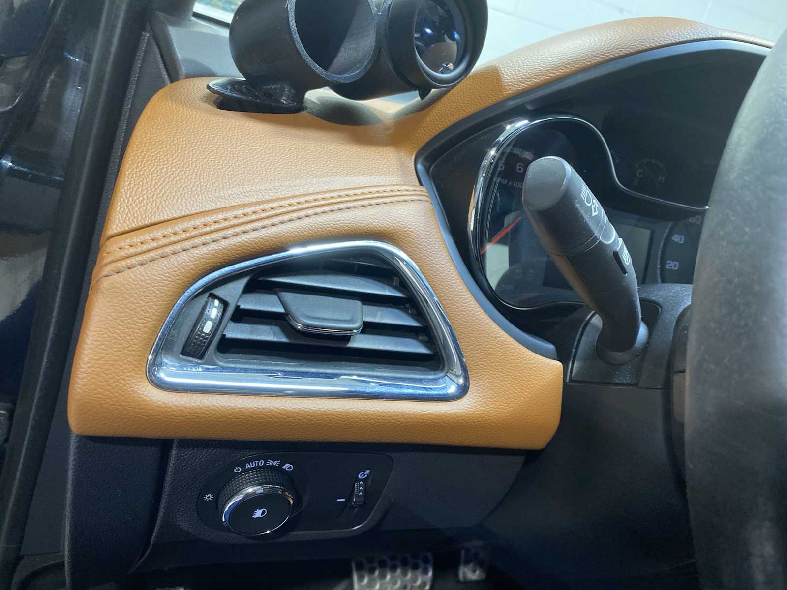 Thumbnail: 2017 Chevrolet Cruze - 24