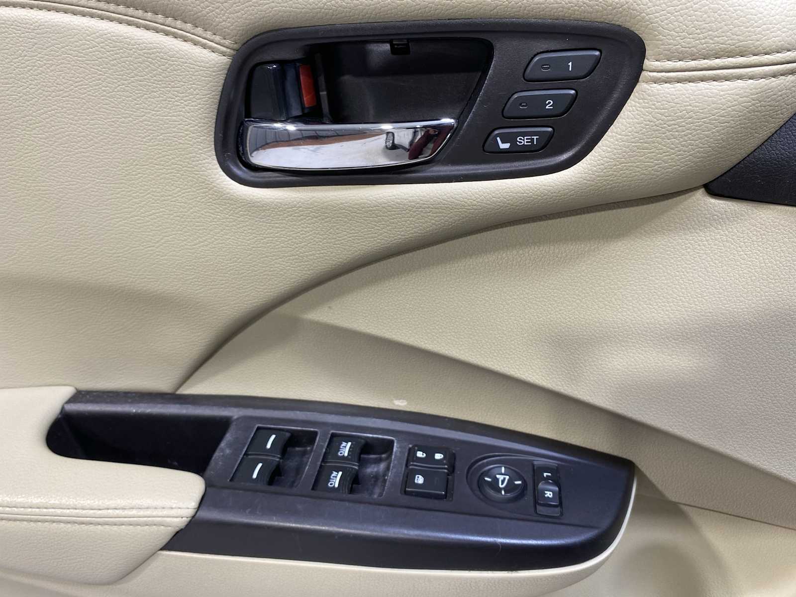 Thumbnail: 2015 Acura RDX - 23