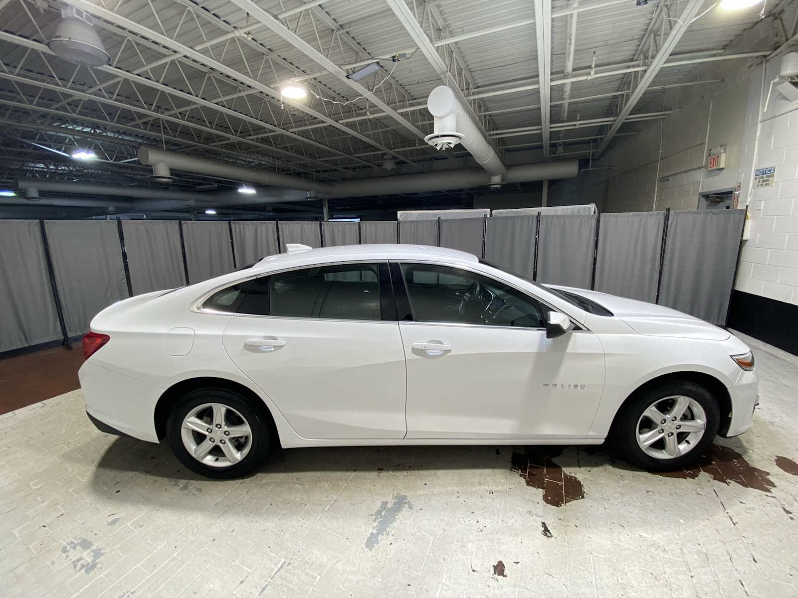 Thumbnail: 2024 Chevrolet Malibu - 27
