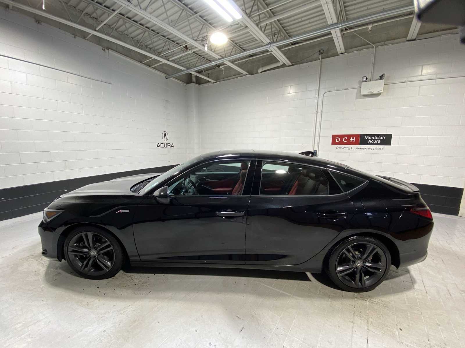 Thumbnail: 2023 Acura Integra - 3