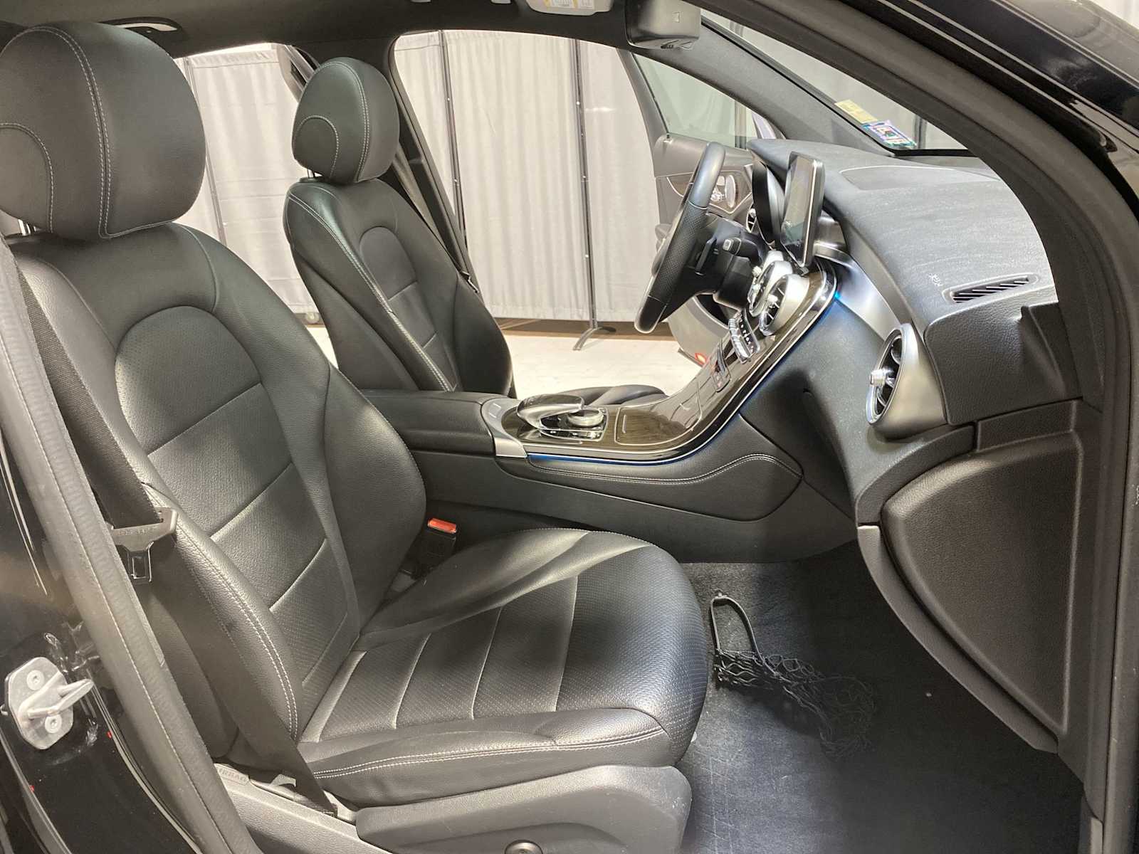 Thumbnail: 2019 Mercedes-Benz GLC - 14